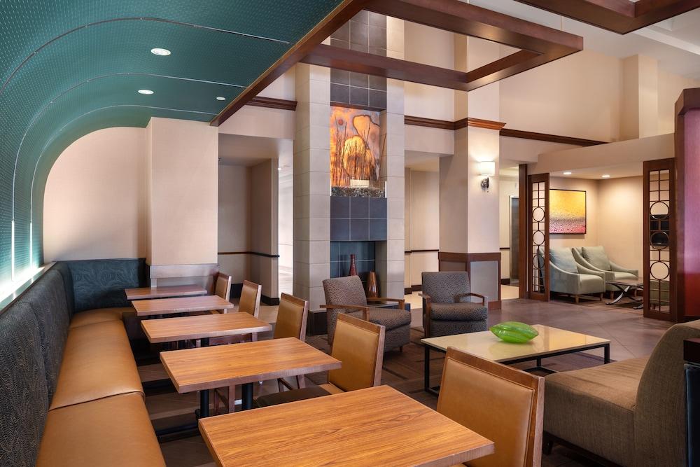 Hyatt Place Denver Tech Center Hotel 3*
